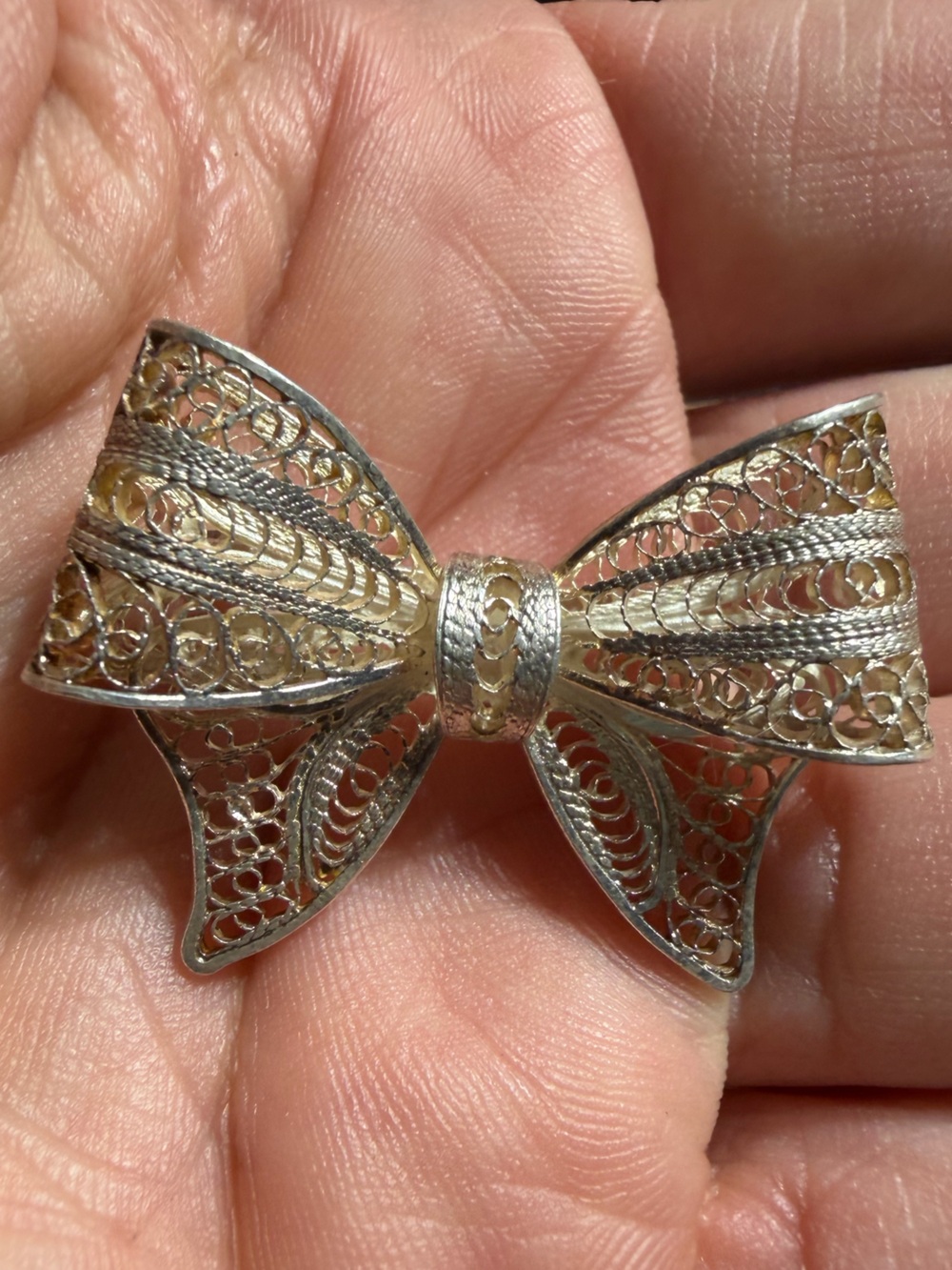 Vintage 925 Sterling Silver Filigree Bow Brooch
